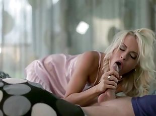 Gorgeous Blonde Babe Sucks Cock First Thing In The Morning