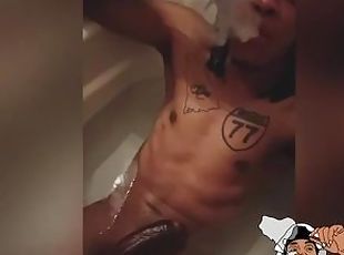 kupanje, masturbacija, amaterski, crnci, veliki-kurac, drkanje, sami, pušenje-smoking, kurac
