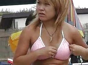 tetas-grandes, al-aire-libre, público, babes, japonés, cámara, playa, voyeur, bikini