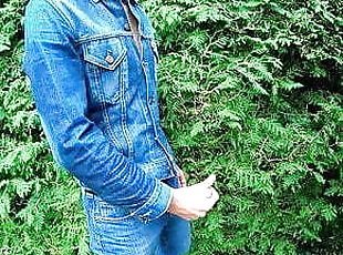 Masturbating in Women's 501 jeans and a Levi's jeans jacket 