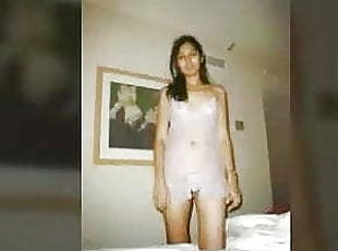 asiatique, tricherie, levrette, milf, indien, ejaculation-interne, petite-amie, bikini, cougar