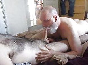 papa, poilue, amateur, fellation, ejaculation-sur-le-corps, gay, couple, ejaculation, boules, pappounet