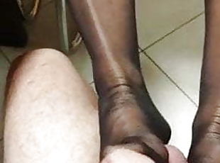 Nylon feet 