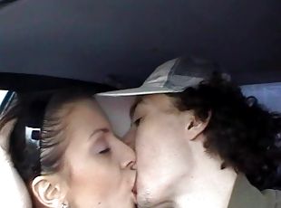 Horny teen blows her boyfriend while he drives