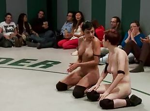 Many lesbians bang on tatami after having a wrestling match