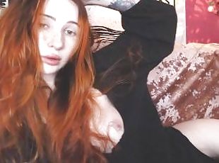 Long-haired streamer girl with a very skinny and pale body ????????...