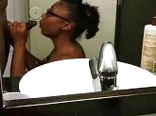 amateur, mamada, chorro-de-corrida, negra-ebony, madurita-caliente, hardcore, fumando, tatuaje, polla