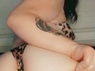 tatted pawg in lingerie fucks her wet pussy looking at porn pov par...