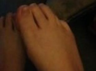 Foot fetish... Big toe double jointed and unique big toe, adjacent ...
