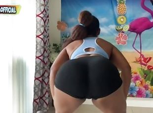 Latina Twerking to Migos - Light it up  Gataofficialtwerk  Sexy boo...