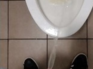 baignade, pisser, amateur, gay, première-fois, fétiche, douche, solo