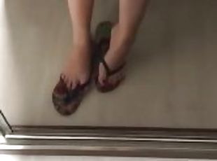 @tici_feet tici feet ticiii feet wearing havaianas, red toenails (p...