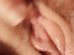 clitoris, paroasa, orgasm, pasarica, amatori, milf, grasana, uda