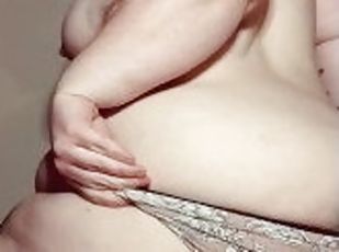 clitoris, ochelari, paroasa, sfarcuri, orgasm, pasarica, amatori, mama, bbw, picioare