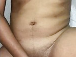 isot-tissit, masturbaatio, orgasmi, ruikkiminen, amatööri, typykät, latino, käsihomma, pilluuntulo, pov