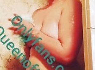 bañando, amateur, madurita-caliente, latino, fetichista, ducha, a-solas, húmedo, morena, tatuaje