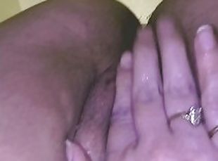 Hot teen fingering her wet pussy and clit until she shakes with org...