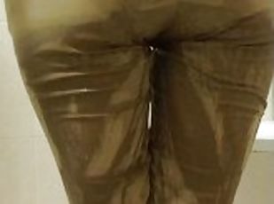 I gets my new pants completely wet in hot pee and through dirty pan...