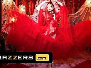 Brazzers - Lulu Chu's Sultry Dance Is A Hot Temptation That Puts Ev...
