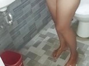 puwet, malaking-suso, labasan, publiko, baguhan, matanda, bbw, solo, pinay