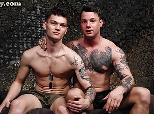armata, anal, muie, gay, laba, auditie-casting, tatuaj, militar