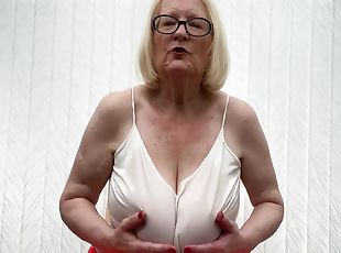 gros-nichons, énorme, amateur, granny, belle-femme-ronde, blonde, britannique, solo, humide