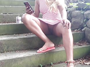 cul, en-plein-air, public, amateur, ados, cam, voyeur, jupe-en-l’air, culotte, blonde