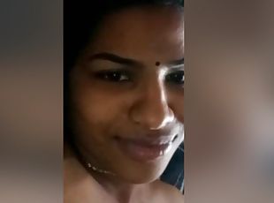 Today Exclusive- Desi Tamil Girl Showing Her Boobs And Pussy On Vid...