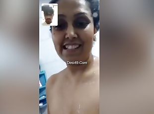 Today Exclusive- Bhabhi Showing Her Boobs On Video Call