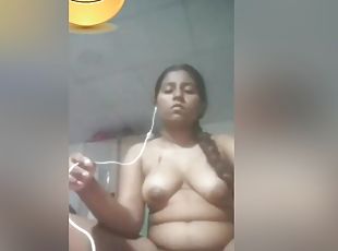 Today Exclusive- Sexy Lankan Girl Showing Her Boobs And Pussy On Vi...
