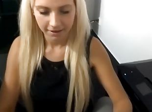 Hot blonde hottie fucked at audition