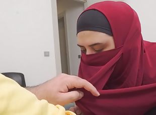 Public Cock Flash! Naive Muslim teen in hijab caught me masturbatin...