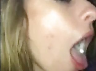 gros-nichons, tricherie, amateur, babes, fellation, ejaculation-sur-le-corps, énorme-bite, interracial, maison, fellation-profonde