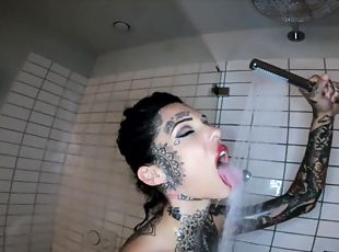 baignade, chatte-pussy, fellation, hardcore, couple, naturel, douche, rasé, tatouage