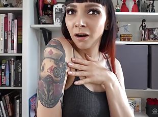 Kinky Tattooed Leah Obscure - Gothic Babe Takes Full Advantage Of Q...