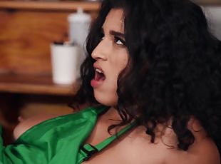 Big Titty Latina Barista Duncan Saint, Gabriela Lopez - hardcore se...