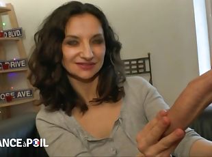 French Mom Caroline Knows How To Fuck - housewife