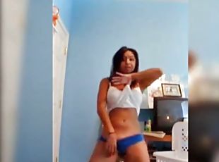Sexy teen dancings and webcams showing