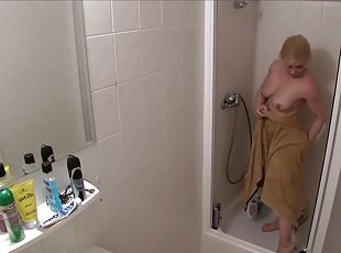 Wet Amateur Reality Casting Athletic Beauty Showers And Masturbates...