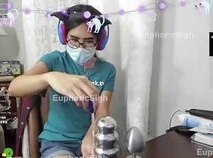 Trans Girl Streamer unboxes Birthday Gift! ???????? A 3" Buttplug!! (non-nude)