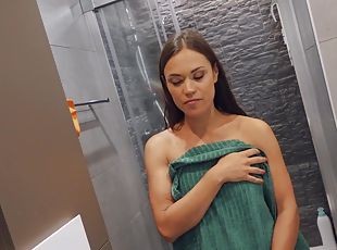 bagno, orgasmi, fichette, rapporti-anali, ragazze-giovani, pompini, gole-profonde, baci, scopate, doccia