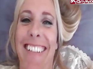 pecorina, masturbarsi, schizzi-di-umore, amatoriali, rapporti-anali, maturi, pompini, mammine-mature, video-casalinghi, pornostar