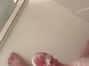 baignade, papa, masturbation, amateur, ejaculation-sur-le-corps, gay, branlette, joufflue, secousses, ejaculation