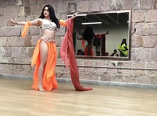 Belly dance