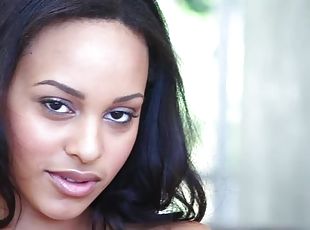 Kaylia Cassandra the pretty black babe in close-up video