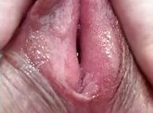 clitoris, masturbare-masturbation, pasarica, tasnit, amatori, milf, cu-degetelul, sperma, frumusica, uda