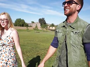He meets a sexy girl at the park, takes her home and fucks her