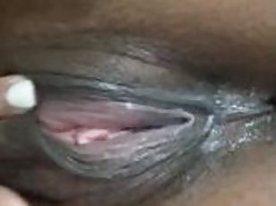 masturbare-masturbation, orgasm, pasarica, amatori, negresa, cu-degetelul, camera-web, solo, tate-mici