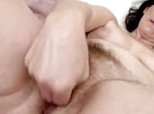 fisting, paroasa, masturbare-masturbation, pasarica, amatori, matura, grasana, dezbracandu-se, solo, bruneta