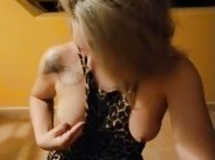 Beautiful Amateur Hotwife MILF Strips and Plays with Pussy then Suc...
